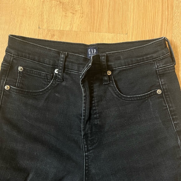 Gap Skinny Jeans - Picture 2 of 5